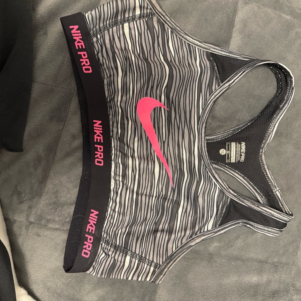 Girls Nike Pro Zebra Print Sports Bra with Pink Accents
